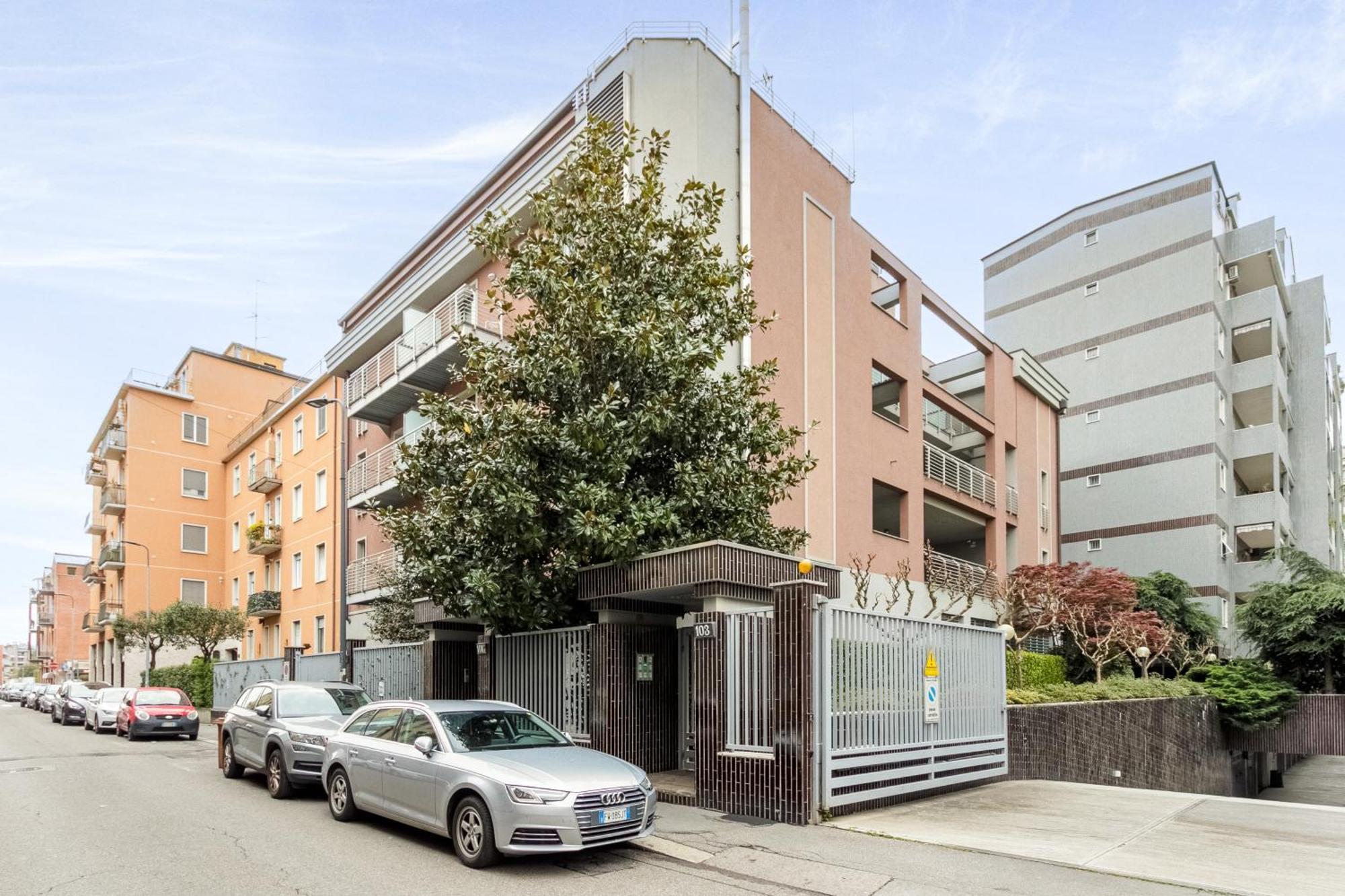 Rentopolis Apartments - Palazzo Candiani Milão Exterior foto